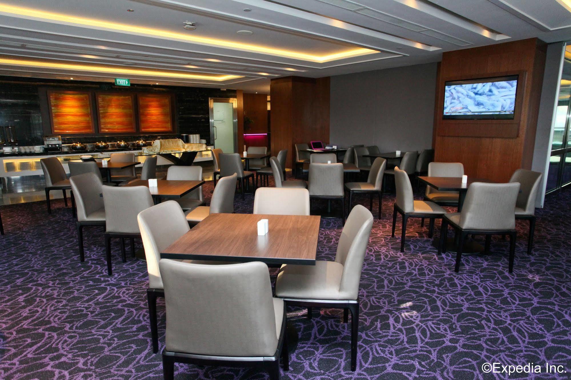 Aqueen Hotel Paya Lebar Singapore Ngoại thất bức ảnh