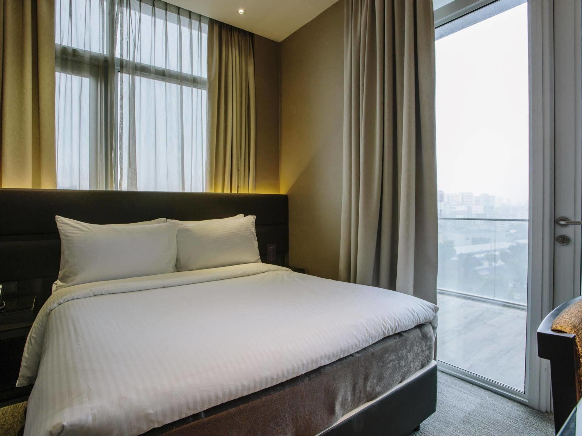 Aqueen Hotel Paya Lebar Singapore Ngoại thất bức ảnh